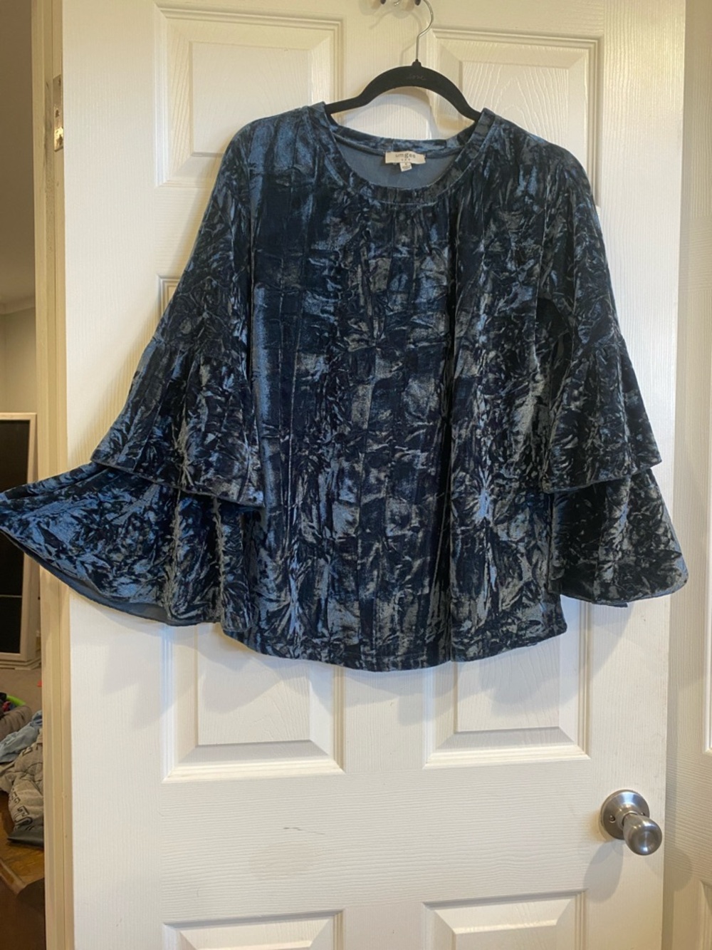 Umgee Crushed Velvet Bell Sleeve Top - Navy Blue